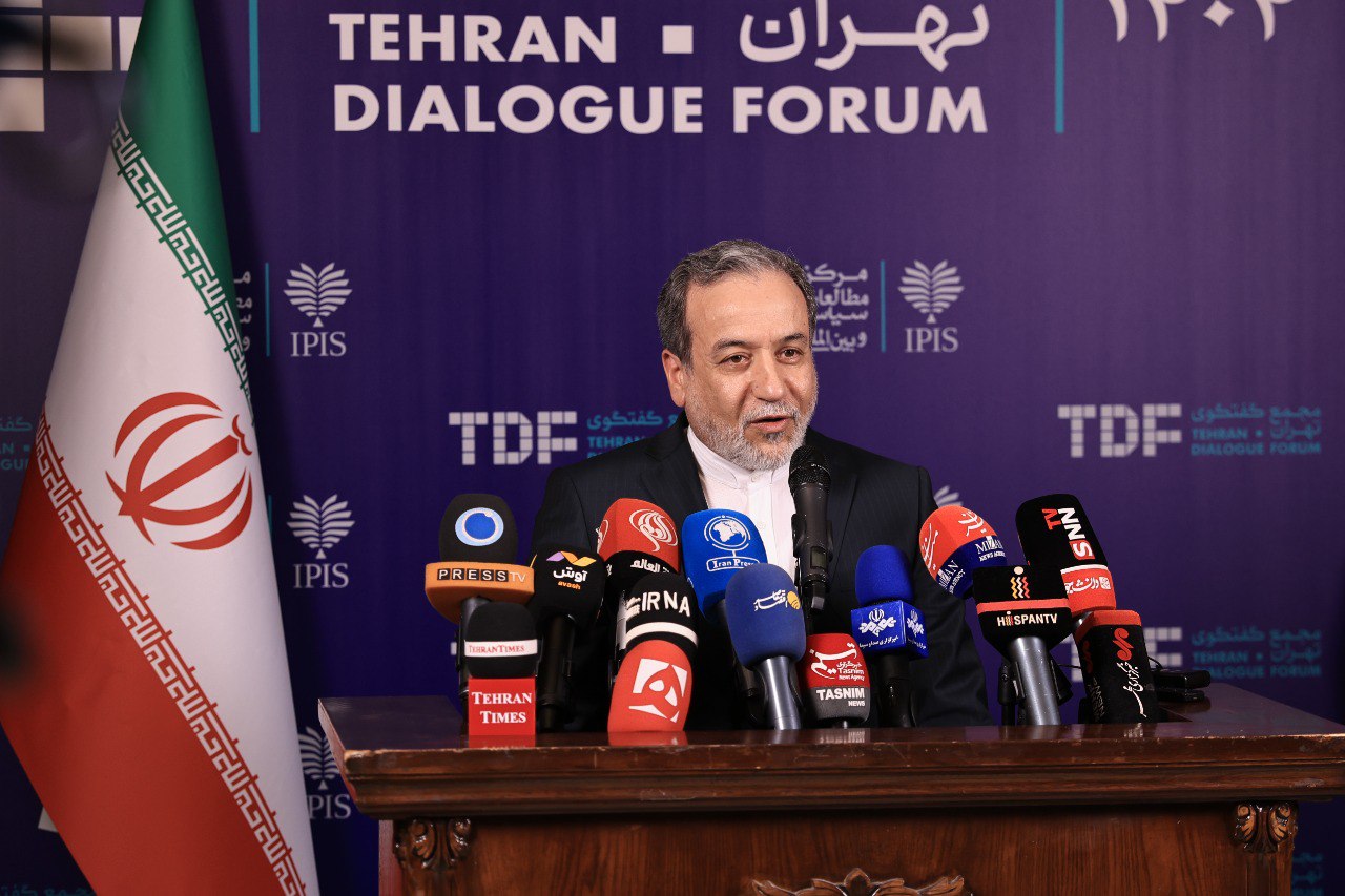 Iran’s FM: Persian Gulf States View Iran Differently, Support Indirect Talks with US