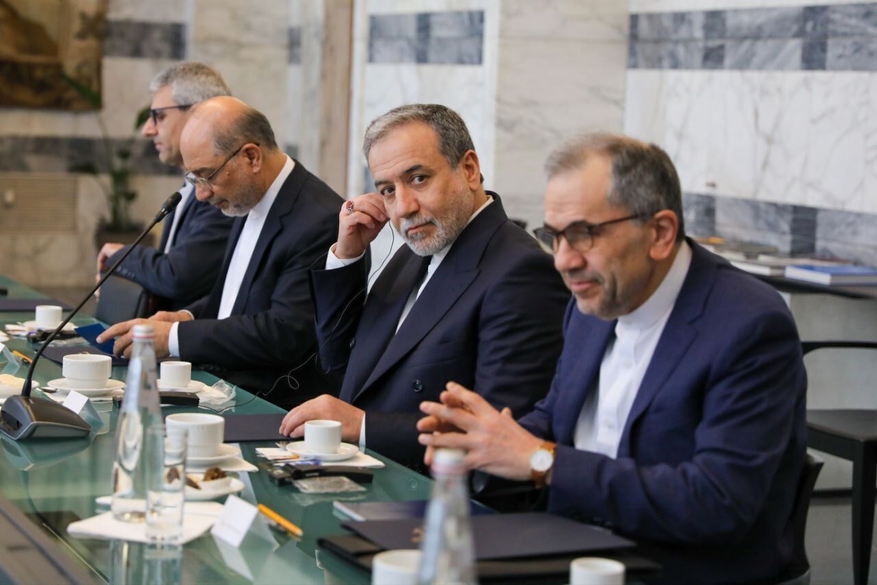 دیپلماسی منطقه‌ای ایران؛ نقش همسایگان در تسهیل توافق هسته‌ای